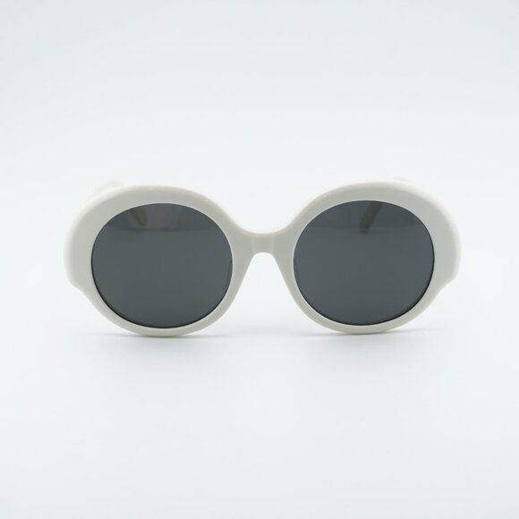 Loewe LW40135F 25A Sunglasses White Round Frame, Grey Lenses main image 10